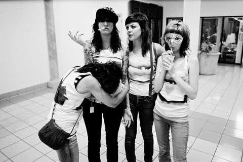 The Coathangers By Ryan Russell Web